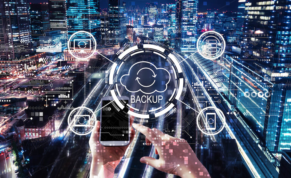 iCloudとは？ メールや写真など、大切な思い出を自動バックアップ！ 設定手順を解説