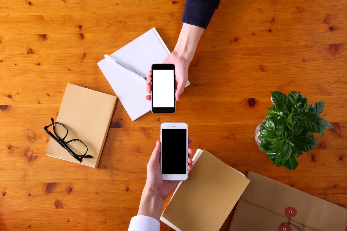 エアードロップの送信手順とうまくできない時の対処法を解説！